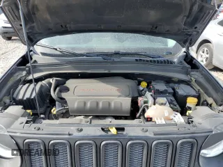 2017 Jeep Renegade Latitude with VIN ZACCJBBB7HPG57002, listed as a Copart auction lot 58260455 with 117,053 mi miles and Salvage title. Bid and sale history available at DreamBid. Image 11.