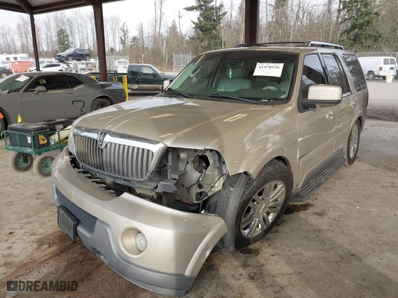 2004 Lincoln Navigator Luxury with VIN 5LMFU28R34LJ15279, listed as a IAAI auction lot 41470920 with 155,229 mi miles. Bid and sale history available at carsss.com. Image 17.