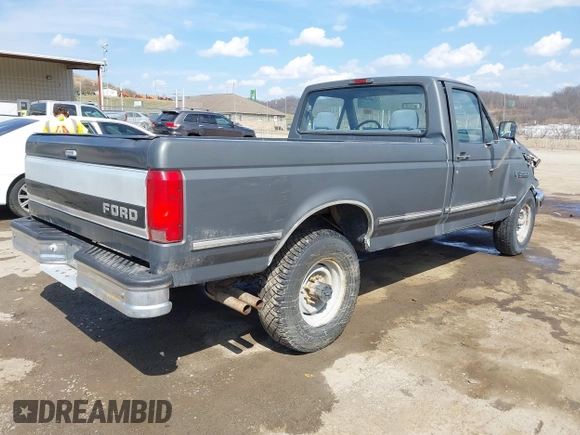 1995 Ford F-250 with VIN 2FTHF25H8SCA12128, listed as a IAAI auction lot 41806359 with 90,950 mi miles. Bid and sale history available at carsss.com. Image 4.