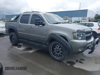 2007 Chevrolet Avalanche 1LT with VIN 3GNEC12067G249531, listed as a IAAI auction lot 41783476 with 156,560 mi miles and . Bid and sale history available at DreamBid. Image 1.