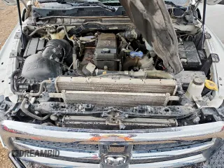 2013 Ram 2500 Tradesman z VIN 3C6UR5CL3DG558069, wystawiony jako Copart lot #58014745 z przebiegiem 257 287 mil mil oraz Szkoda całkowita • Salvage title. Historia ofert i sprzedaży dostępna na DreamBid. Obrazek 11.