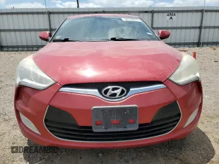 2016 Hyundai Veloster z VIN KMHTC6AD4GU294400, wystawiony jako Copart lot #52755575 z przebiegiem 108 419 mil mil oraz Szkoda całkowita • Salvage title. Historia ofert i sprzedaży dostępna na DreamBid. Obrazek 5.
