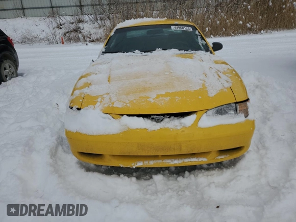 1998 Ford Mustang z VIN 1FAFP4046WF150030, wystawiony jako Copart lot #44960125 z przebiegiem 171 692 mil mil oraz Czysty tytuł • Clean title. Historia ofert i sprzedaży dostępna na DreamBid. Obrazek 5.