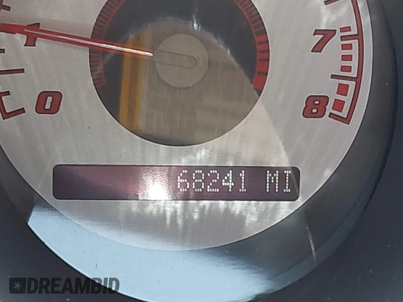 2007 Pontiac Solstice z VIN 1G2MB35B37Y137084, wystawiony jako IAAI lot #41751483 z przebiegiem 68 241 mil mil oraz . Historia ofert i sprzedaży dostępna na DreamBid. Obrazek 16.