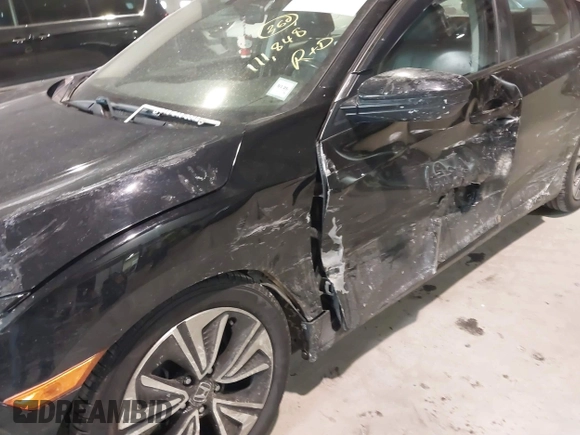 2016 Honda Civic Sedan EX-L with VIN 19XFC1F75GE210803, listed as a IAAI auction lot 41424370 with 111,848 mi miles. Bid and sale history available at carsss.com. Image 17.