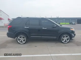 2012 Ford Explorer Limited z VIN 1FMHK8F83CGA27841, wystawiony jako IAAI lot #42478624 z przebiegiem 185 612 mil mil oraz . Historia ofert i sprzedaży dostępna na DreamBid. Obrazek 14.