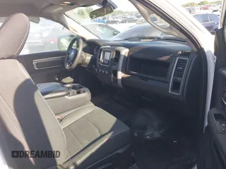 2022 Ram 1500 Tradesman with VIN 3C6JR6DG5NG412610, listed as a IAAI auction lot 42192125 with 31,341 mi miles and . Bid and sale history available at DreamBid. Image 5.