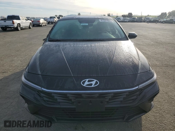 2024 Hyundai Elantra SEL with VIN KMHLM4DG2RU746211, listed as a Copart auction lot 47227095 with 4,622 mi miles and Salvage Title. Bid and sale history available at DreamBid. Image 5.