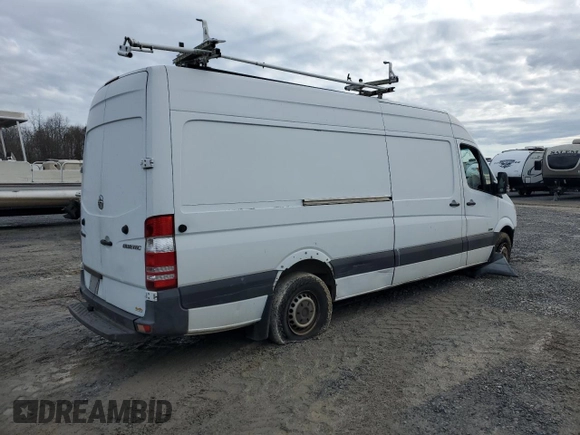 2013 Freightliner Sprinter with VIN WDYPE8CC2D5781458, listed as a Copart auction lot 80433514 with Not Provided miles and Salvage Title. Bid and sale history available at DreamBid. Image 3.