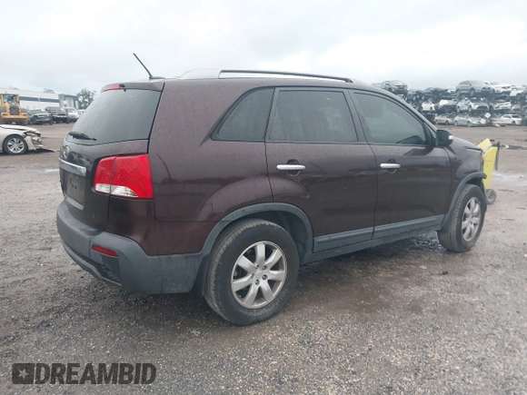 2011 Kia Sorento LX with VIN 5XYKT3A13BG094591, listed as a IAAI auction lot 41986727 with 237,681 mi miles. Bid and sale history available at carsss.com. Image 4.