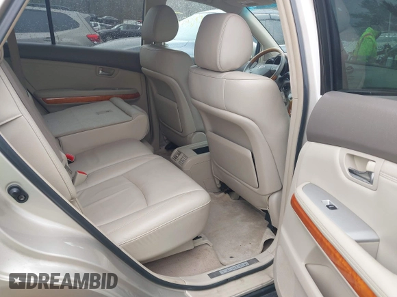 2005 Lexus RX 330 with VIN 2T2HA31U25C084527, listed as a IAAI auction lot 41689667 with 173,842 mi miles. Bid and sale history available at carsss.com. Image 8.