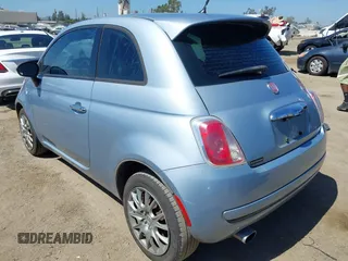 2013 FIAT 500 Pop z VIN 3C3CFFAR6DT747434, wystawiony jako IAAI lot #42518739 z przebiegiem 149 308 mil mil oraz . Historia ofert i sprzedaży dostępna na DreamBid. Obrazek 3.