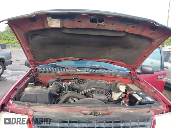 2005 Ford Explorer XLS z VIN 1FMZU62K85UB30746, wystawiony jako IAAI lot #42350564 z przebiegiem 164 685 mil mil oraz . Historia ofert i sprzedaży dostępna na DreamBid. Obrazek 10.