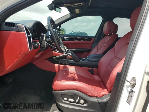2020 Porsche Cayenne with VIN WP1AA2AYXLDA07163, listed as a Copart auction lot 44260315 with 22,207 mi miles and Salvage title. Bid and sale history available at DreamBid. Image 7.