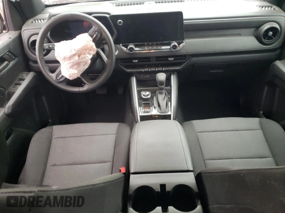 2023 Chevrolet Colorado 4WD Trail Boss z VIN 1GCPTEEK7P1252328, wystawiony jako Copart lot #53208005 z przebiegiem Nie podano mil oraz Szkoda całkowita • Salvage title. Historia ofert i sprzedaży dostępna na DreamBid. Obrazek 8.