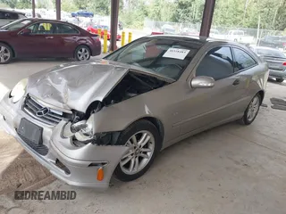 2003 Mercedes-Benz C 230 Kompressor с VIN WDBRN40JX3A510054, выставлен на аукционе IAAI как лот 41787452 с пробегом 237 506 миль миль и . История ставок и продаж доступна на DreamBid. Изображение 2.