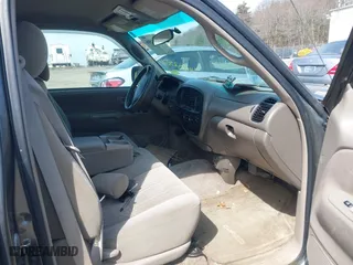 2006 Toyota Tundra SR5 with VIN 5TBBT44106S474541, listed as a IAAI auction lot 41952506 with 240,868 mi miles. Bid and sale history available at carsss.com. Image 5.