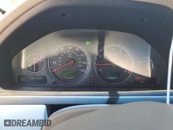 2005 Volvo XC90 with VIN YV1CZ852751189026, listed as a Copart auction lot 58023885 with 242,059 mi miles and Salvage title. Bid and sale history available at DreamBid. Image 9.