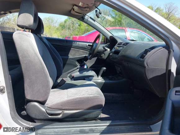 2001 Honda Civic LX with VIN 1HGEM22561L123530, listed as a IAAI auction lot 42092186 with 190,321 mi miles. Bid and sale history available at carsss.com. Image 5.