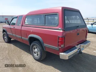1996 Dodge Dakota с VIN 1B7GG23Y8TS617257, выставлен на аукционе IAAI как лот 42475399 с пробегом 268 780 миль миль и . История ставок и продаж доступна на DreamBid. Изображение 3.
