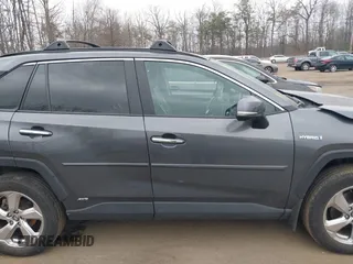 2020 Toyota RAV4 Hybrid Limited with VIN 4T3DWRFV9LU008881, listed as a IAAI auction lot 41672085 with 39,557 mi miles. Bid and sale history available at carsss.com. Image 14.