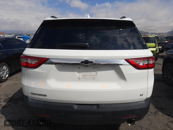 2020 Chevrolet Traverse LT Cloth with VIN 1GNERGKW7LJ139585, listed as a Copart auction lot 55529455 with 62,376 mi miles and Salvage title. Bid and sale history available at DreamBid. Image 6.