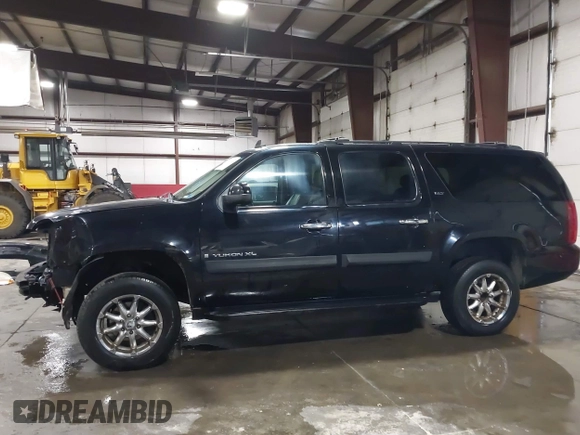 2007 GMC Yukon XL SLT with VIN 1GKFK16377R203165, listed as a IAAI auction lot 41622346 with 315,618 mi miles. Bid and sale history available at carsss.com. Image 15.
