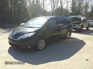 2012 Toyota Sienna XLE AAS z VIN 5TDYK3DC5CS186980, wystawiony jako IAAI lot #41680554 z przebiegiem 330 023 mil mil oraz . Historia ofert i sprzedaży dostępna na DreamBid. Obrazek 2.