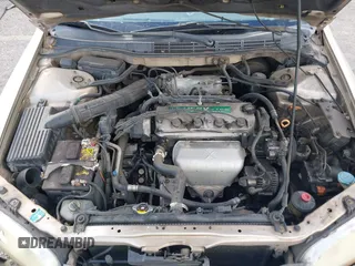 2001 Honda Accord EX z VIN 1HGCG66821A084618, wystawiony jako IAAI lot #41959020 z przebiegiem 272 671 mil mil oraz . Historia ofert i sprzedaży dostępna na DreamBid. Obrazek 10.