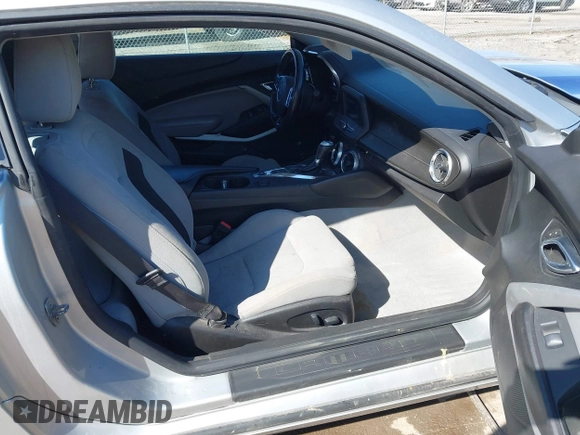 2018 Chevrolet Camaro 1LT with VIN 1G1FB1RS3J0149110, listed as a IAAI auction lot 41757802 with 58,795 mi miles and . Bid and sale history available at DreamBid. Image 5.