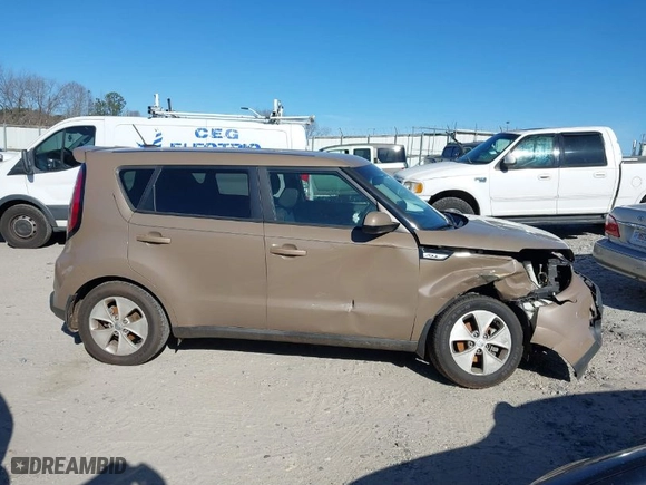2016 Kia Soul with VIN KNDJN2A29G7296235, listed as a IAAI auction lot 41668894 with 196,784 mi miles. Bid and sale history available at carsss.com. Image 6.