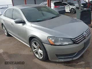 2014 Volkswagen Passat SE с VIN 1VWBN7A32EC020314, выставлен на аукционе IAAI как лот 41388852 с пробегом 95 479 миль миль и . История ставок и продаж доступна на DreamBid. Изображение 1.