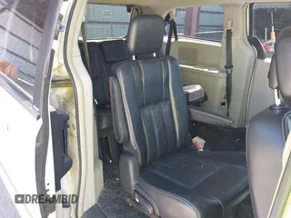 2013 Chrysler Town & Country Touring with VIN 2C4RC1BG0DR585138, listed as a IAAI auction lot 42186087 with 205,152 mi miles and . Bid and sale history available at DreamBid. Image 8.