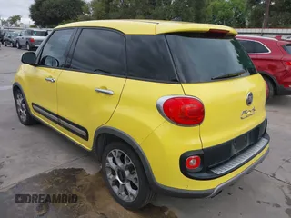 2014 FIAT 500L Trekking with VIN ZFBCFADH6EZ013536, listed as a IAAI auction lot 40313919 with 77,690 mi miles and . Bid and sale history available at DreamBid. Image 3.