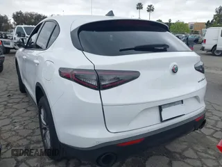 2024 Alfa Romeo Stelvio Sprint z VIN ZASPAJAN0R7D72106, wystawiony jako IAAI lot #41750908 z przebiegiem Nie podano mil oraz . Historia ofert i sprzedaży dostępna na DreamBid. Obrazek 3.