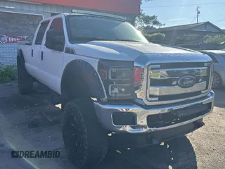 2012 Ford F-250 XL z VIN 1FT7W2BT8CEC15634, wystawiony jako Copart lot #57712735 z przebiegiem 239 003 mil mil oraz Czysty tytuł • Clean title. Historia ofert i sprzedaży dostępna na DreamBid. Obrazek 1.