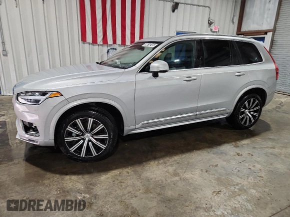 2025 Volvo XC90 Core z VIN YV4M12PJ9S1335325, wystawiony jako Copart lot #59616245 z przebiegiem 13 776 mil mil oraz Czysty tytuł • Clean title. Historia ofert i sprzedaży dostępna na DreamBid. Obrazek 1.