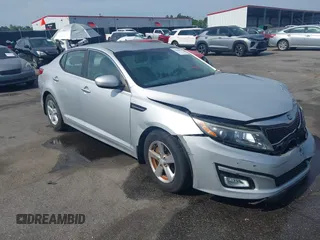 2015 Kia Optima LX z VIN 5XXGM4A75FG378795, wystawiony jako IAAI lot #42604014 z przebiegiem 57 199 mil mil oraz . Historia ofert i sprzedaży dostępna na DreamBid. Obrazek 1.