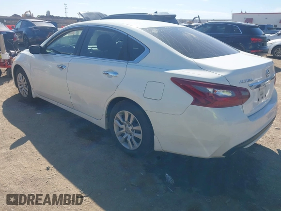 2018 Nissan Altima SV with VIN 1N4AL3AP4JC290385, listed as a IAAI auction lot 41697803 with 165,475 mi miles and . Bid and sale history available at carsss.com. Image 3.