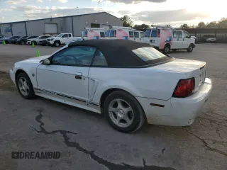 2004 Ford Mustang Deluxe with VIN 1FAFP44634F136739, listed as a Copart auction lot 44078925 with 105,591 mi miles and Salvage Title. Bid and sale history available at carsss.com. Image 2.