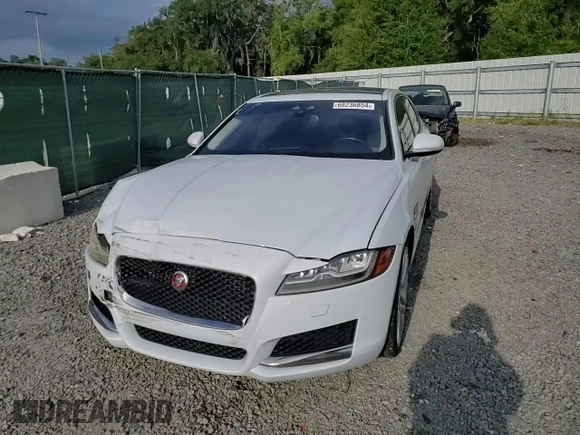 2016 Jaguar XF 35t Prestige with VIN SAJBE4BV6GCY13475, listed as a Copart auction lot 68236854 with 85,026 mi miles and Salvage Title. Bid and sale history available at carsss.com. Image 11.