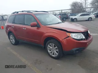 2011 Subaru Forester 2.5X Premium with VIN JF2SHADCXBH721332, listed as a IAAI auction lot 41916560 with 171,510 mi miles. Bid and sale history available at carsss.com. Image 1.