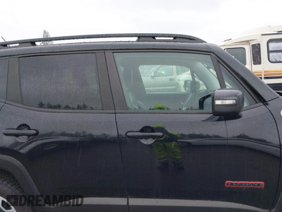 2017 Jeep Renegade Deserthawk with VIN ZACCJBCB3HPF49135, listed as a IAAI auction lot 42291172 with 162,356 mi miles and . Bid and sale history available at DreamBid. Image 13.