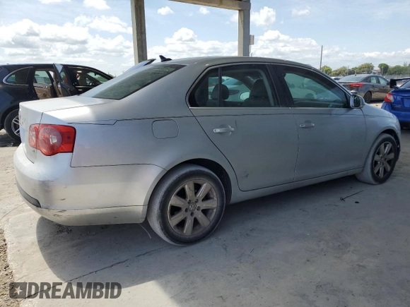 2007 Volkswagen Jetta 2.5 с VIN 3VWSF71K57M111597, выставлен на аукционе Copart как лот 56305925 с пробегом 192 127 миль миль и На запчасти • Non repairable. История ставок и продаж доступна на DreamBid. Изображение 3.