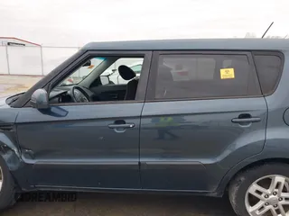 2011 Kia Soul + with VIN KNDJT2A24B7258457, listed as a IAAI auction lot 41751948 with 217,667 mi miles. Bid and sale history available at carsss.com. Image 14.