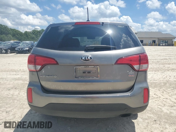 2015 Kia Sorento LX with VIN 5XYKTCA6XFG563967, listed as a Copart auction lot 62505855 with 194,440 mi miles and Clean title. Bid and sale history available at DreamBid. Image 6.