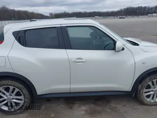 2013 Nissan Juke S with VIN JN8AF5MR6DT226044, listed as a IAAI auction lot 41904714 with 154,445 mi miles. Bid and sale history available at carsss.com. Image 13.