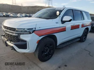 2021 Chevrolet Tahoe Commercial z VIN 1GNSKLED1MR360113, wystawiony jako Copart lot #49041495 z przebiegiem 72 136 mil mil oraz Szkoda całkowita • Salvage title. Historia ofert i sprzedaży dostępna na DreamBid. Obrazek 1.
