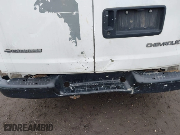 2005 Chevrolet Express Cargo with VIN 1GCGG25V751149808, listed as a IAAI auction lot 41925249 with 390,151 mi miles and . Bid and sale history available at DreamBid. Image 6.