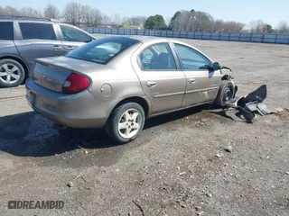 2000 Dodge Neon Highline with VIN 1B3ES46C7YD764572, listed as a IAAI auction lot 41787703 with 204,657 mi miles. Bid and sale history available at carsss.com. Image 4.